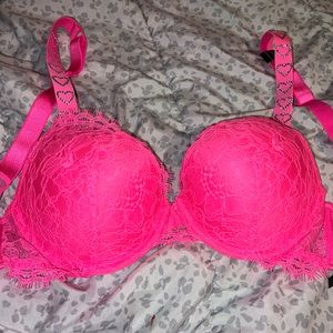 34C Victoria Secret PushUp Bra